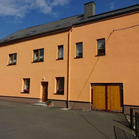 Ferienwohnung Poehlmann Bad Lobenstein Bagian luar foto